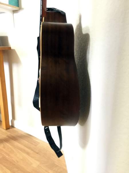 Taylor AB-1 bottom below soundhole.JPG