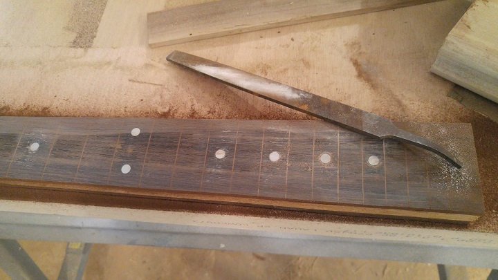 TB1FretboardDotFiling.jpg