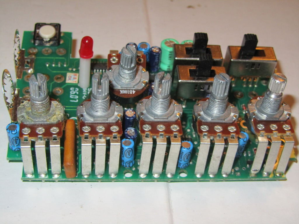 Tech21SansAmpBDDIguts006.jpg