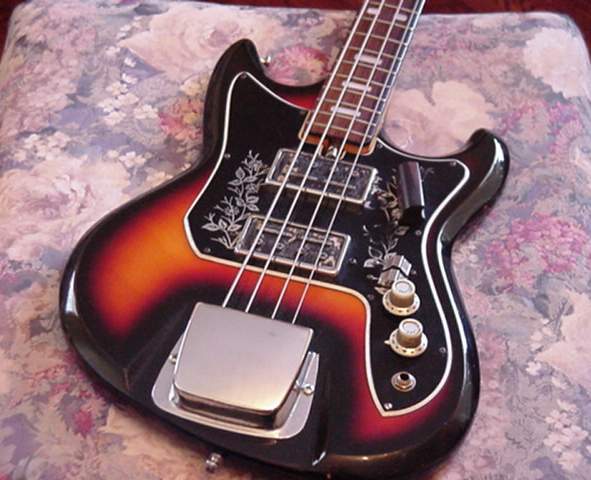 Teisco Bass.jpg