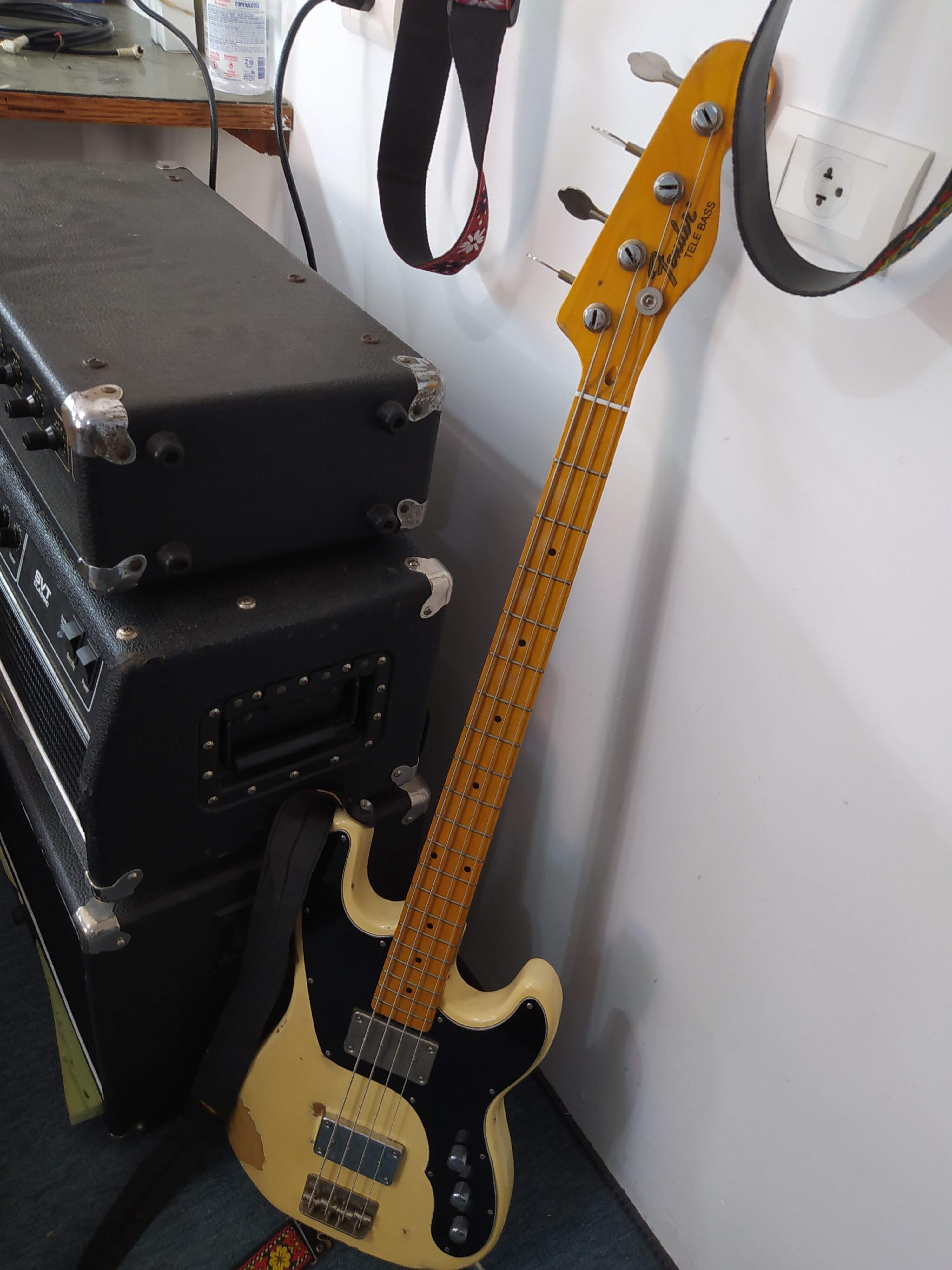 Tele bass (2).jpg
