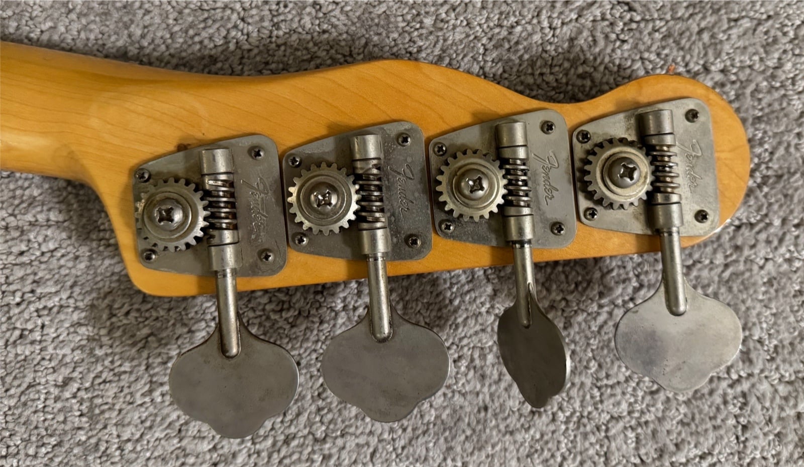 Tele HeadBack sml.jpg