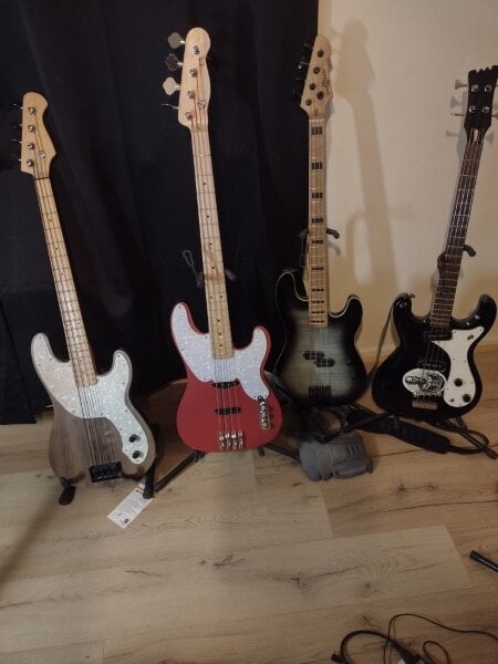 Tele JB (2) (Custom).jpg