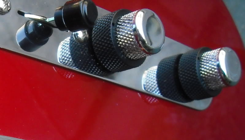 tele_jbass_knobs.jpg