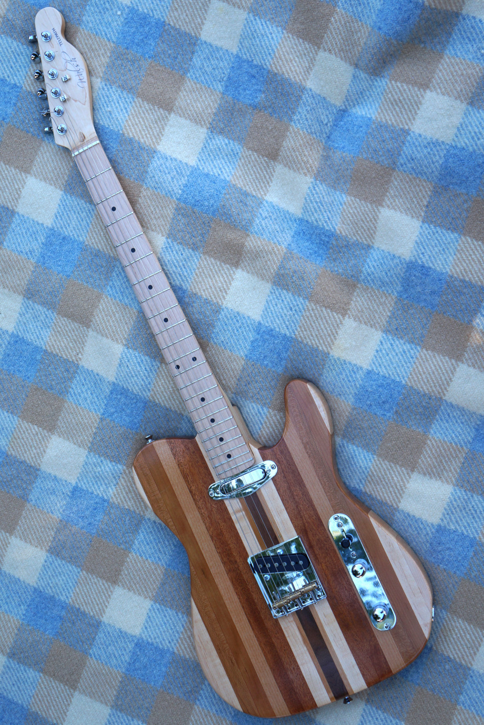 tele_top-ful.jpg