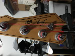 th_222101717_strings_122_34lo.jpg