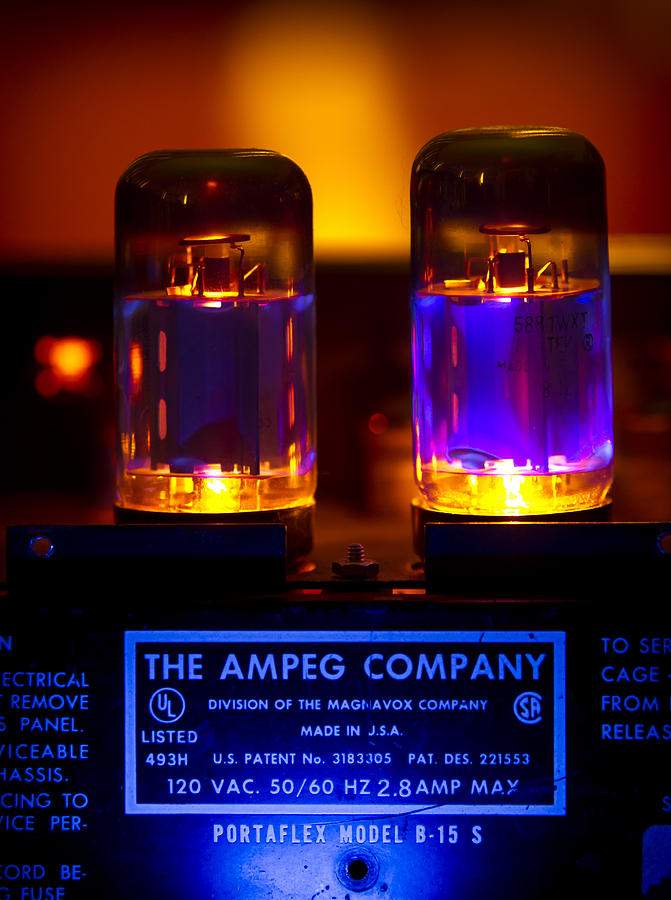 the-ampeg-b15-john-gryphon.jpg