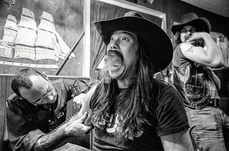 the-outlaws00k.jpg