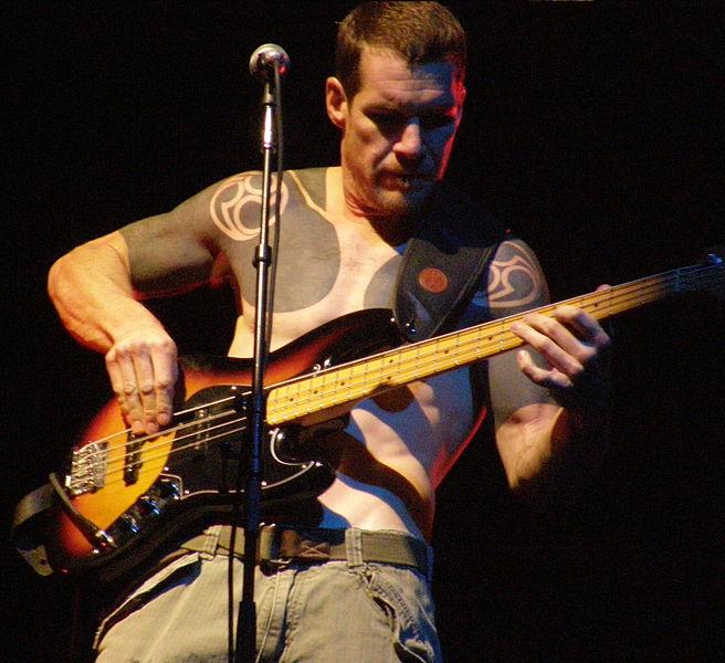 Tim_Commerford_rage.jpg