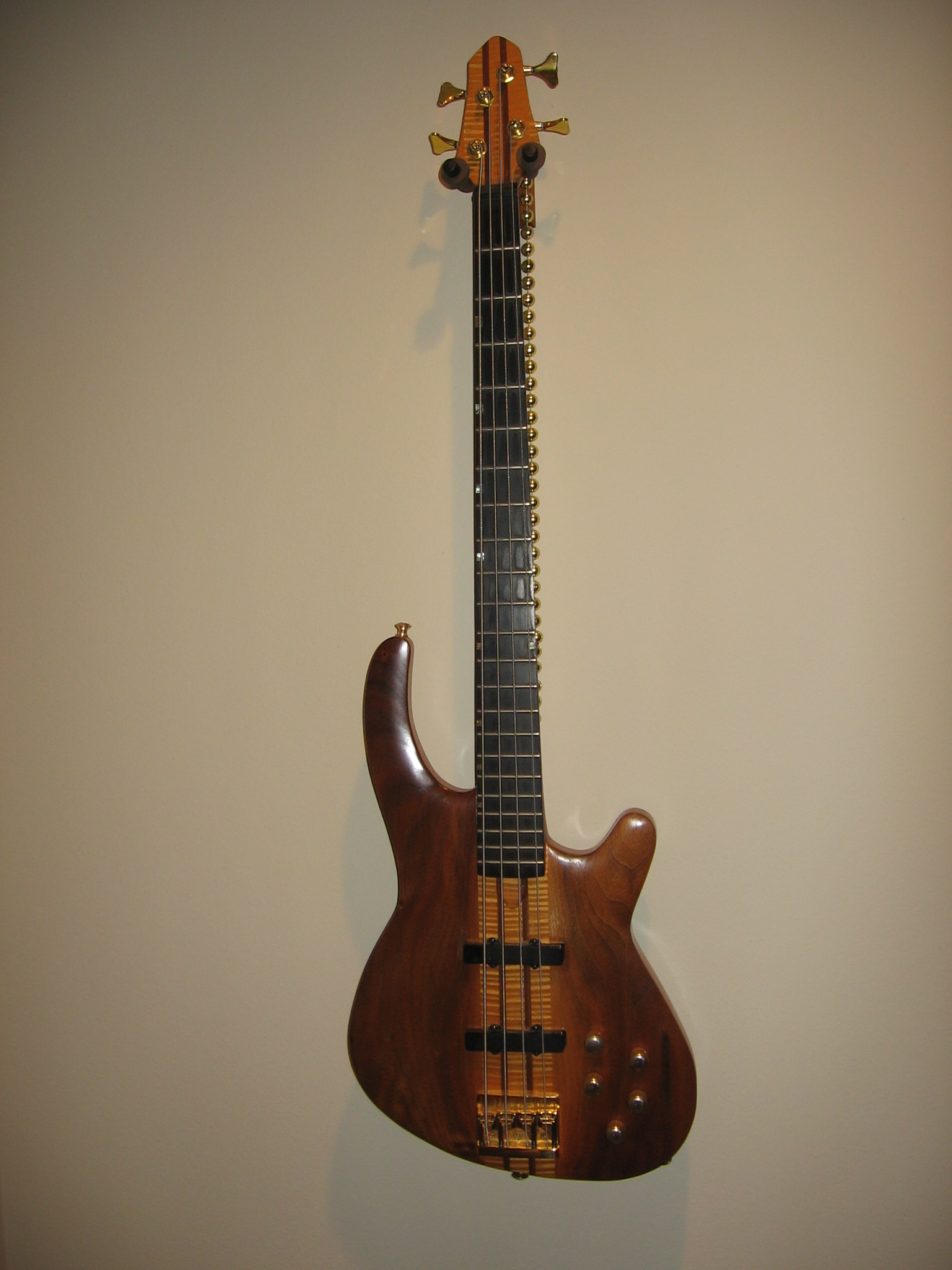 TLC-Bass 001.jpg