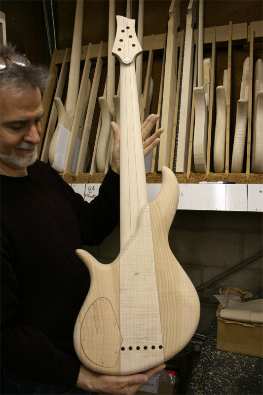 Tom7_fbass_fac6_02.jpg
