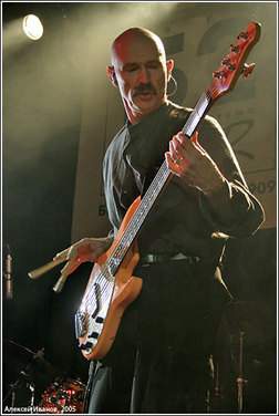 tonylevinebass.jpg
