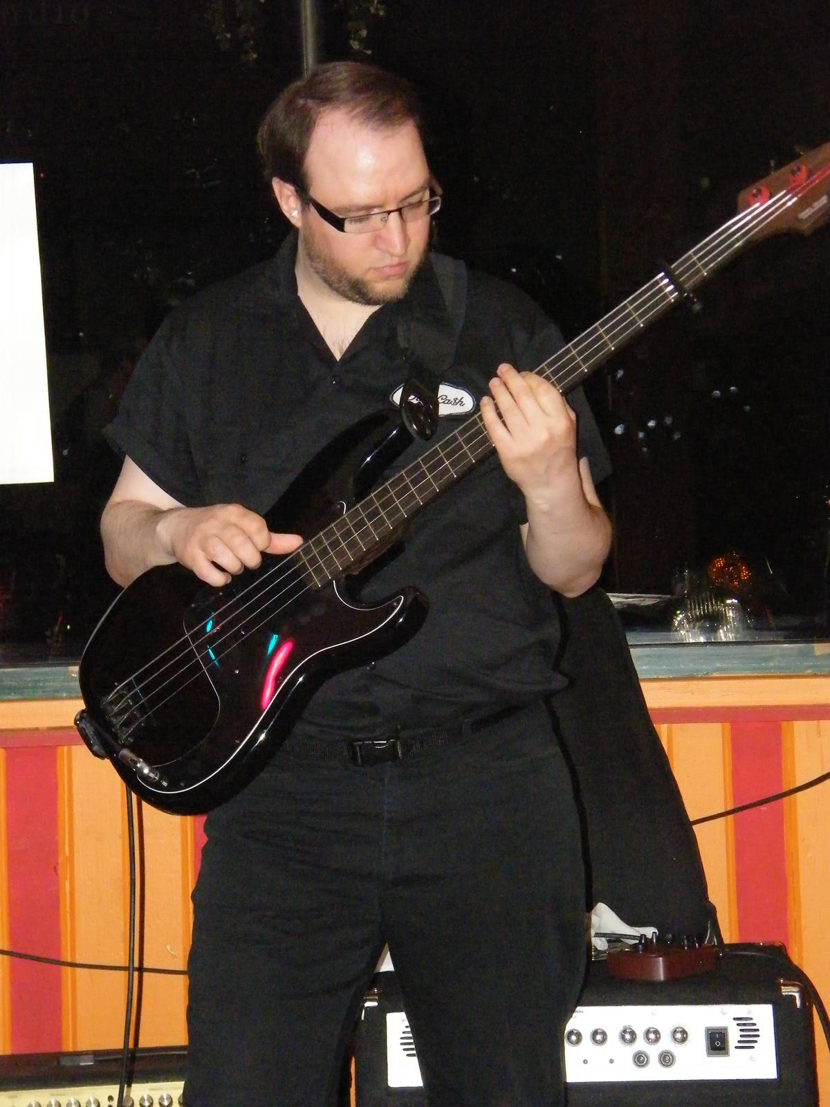 TorinwarmothPbass9999.jpg