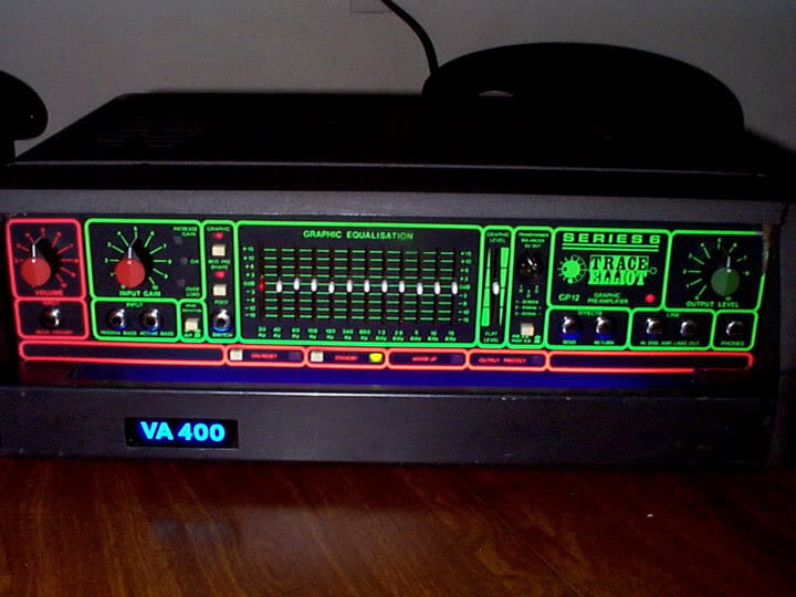 TraceElliotVA400FullFront.jpg