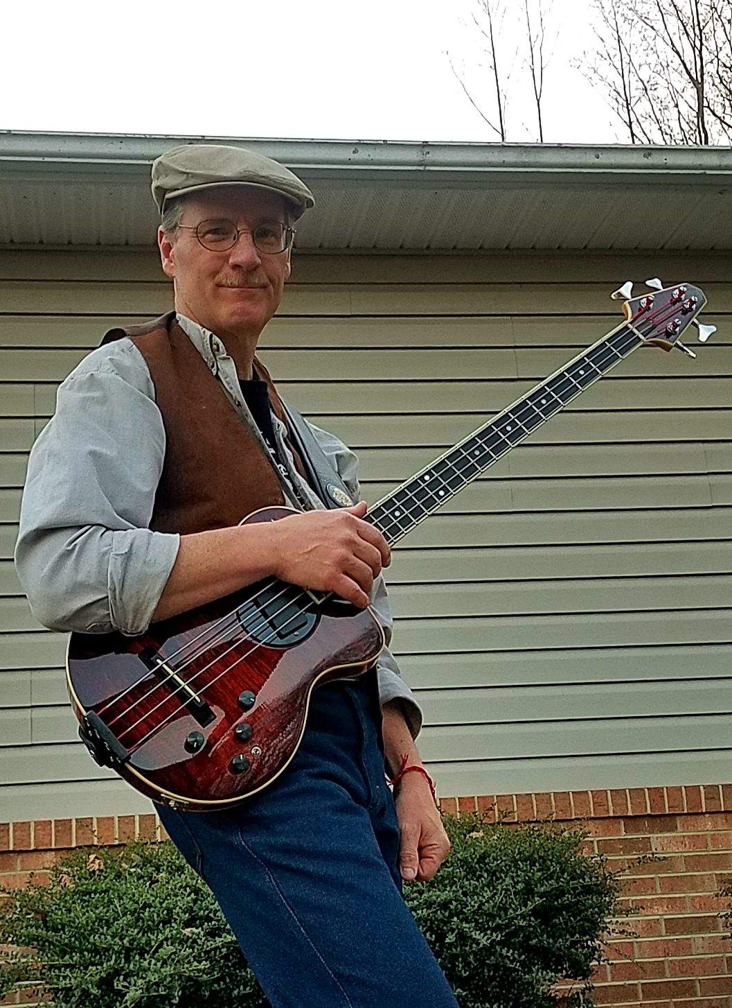 Turner Beatlebass.jpeg