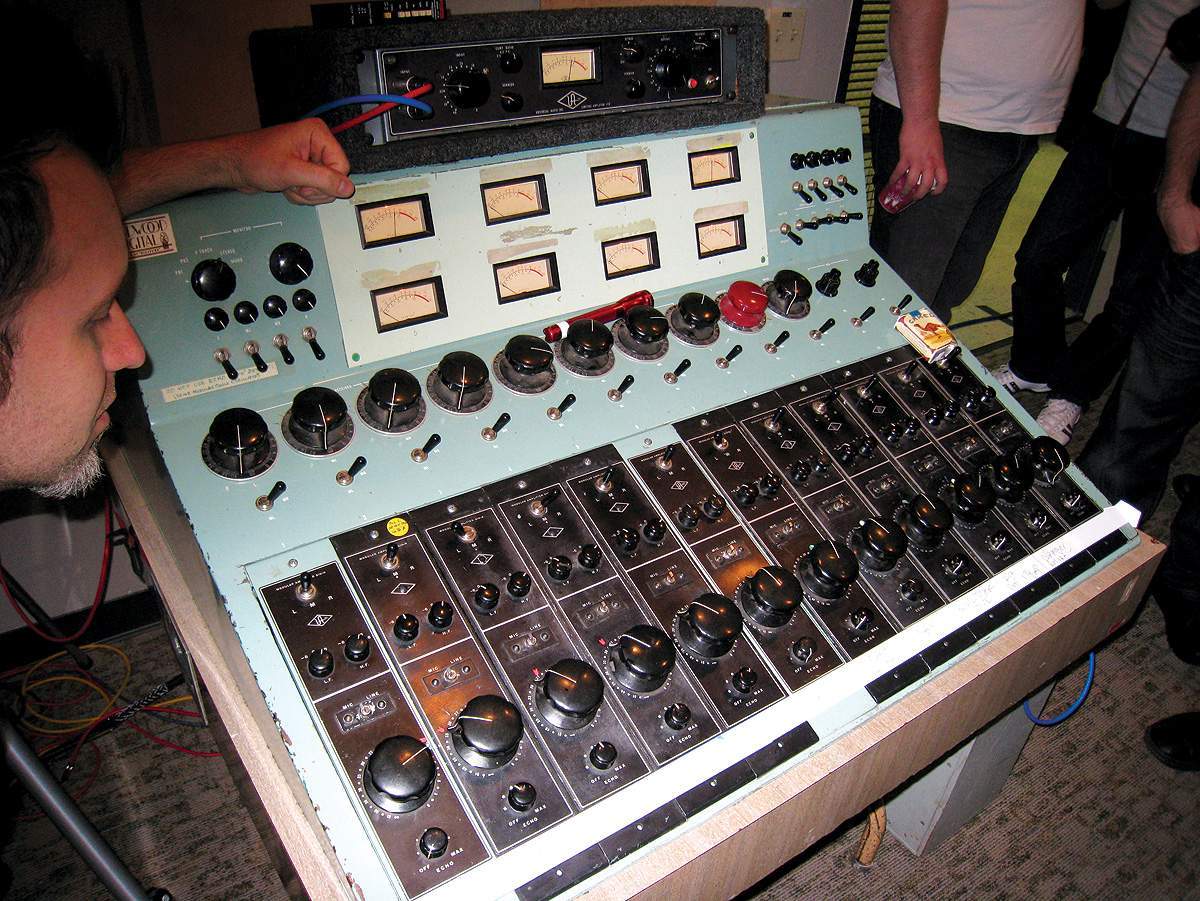 UA Console.jpg