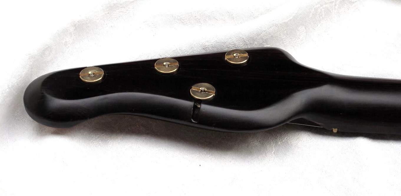 uber_headstock_2.jpg