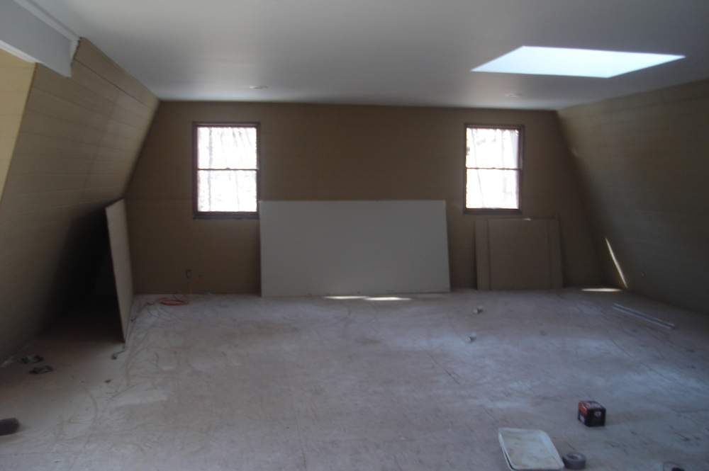 Upstairs1.jpg
