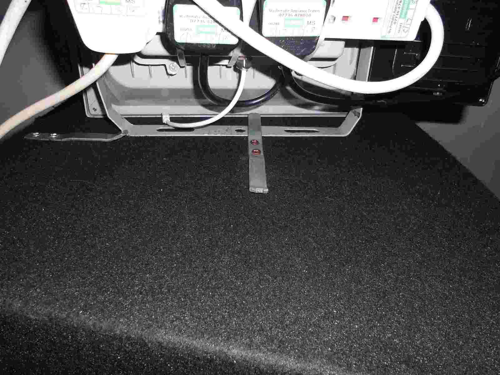 UtI2gi9.jpg