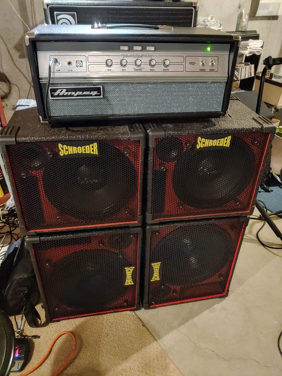 V4B and 4 cabs.jpg