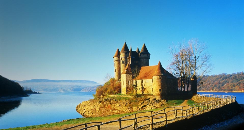 ValCastle_FR-FR1866177795.jpg