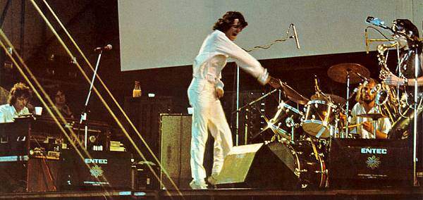 van_der_graff_live_1976.jpg