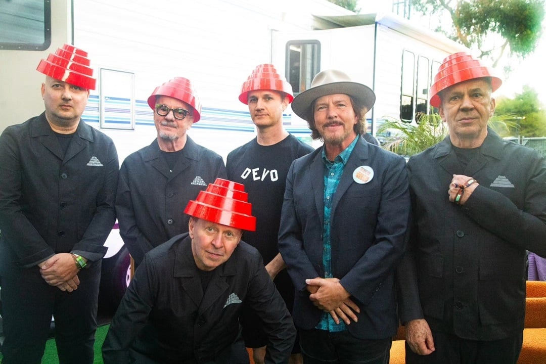 Vedder Devo.jpg