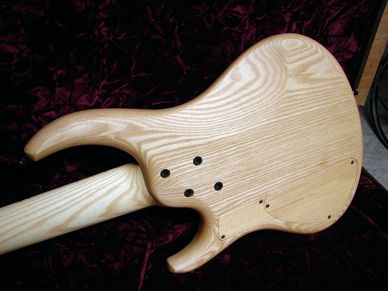 vics_w_535_09.jpg
