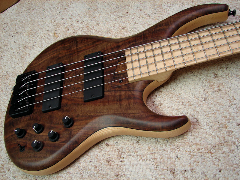vics_w_535_14.jpg