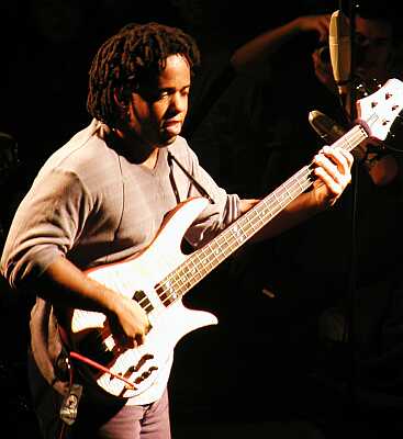 Victor_Wooten.jpg