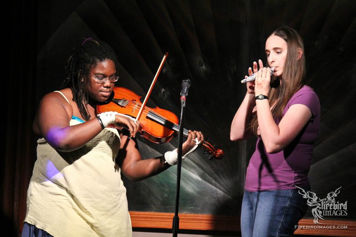 violaandocarina.jpg