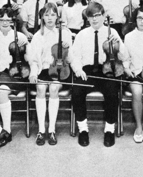 Violins small.jpg