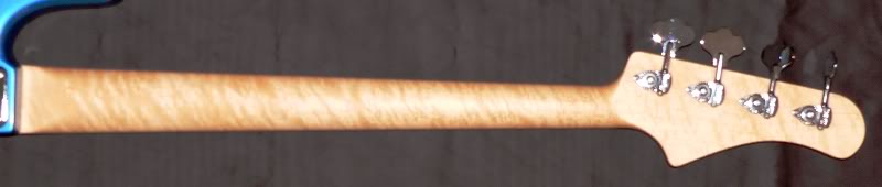 VRB09402DSL-NeckBackCloseup.jpg