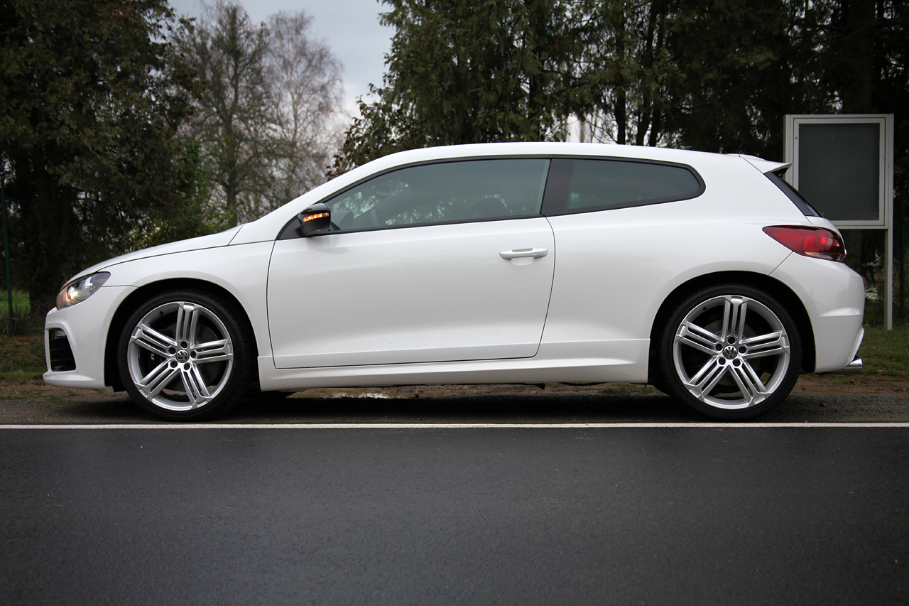 vw-scirocco-r-09.jpg