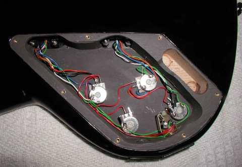 W3982-guts.jpg