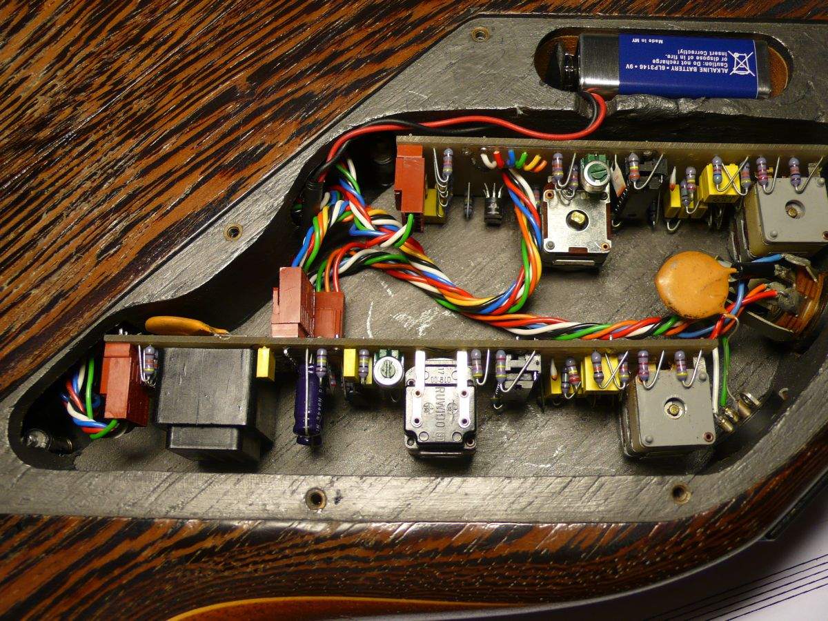 WAL 83 elec cmptmt.jpg