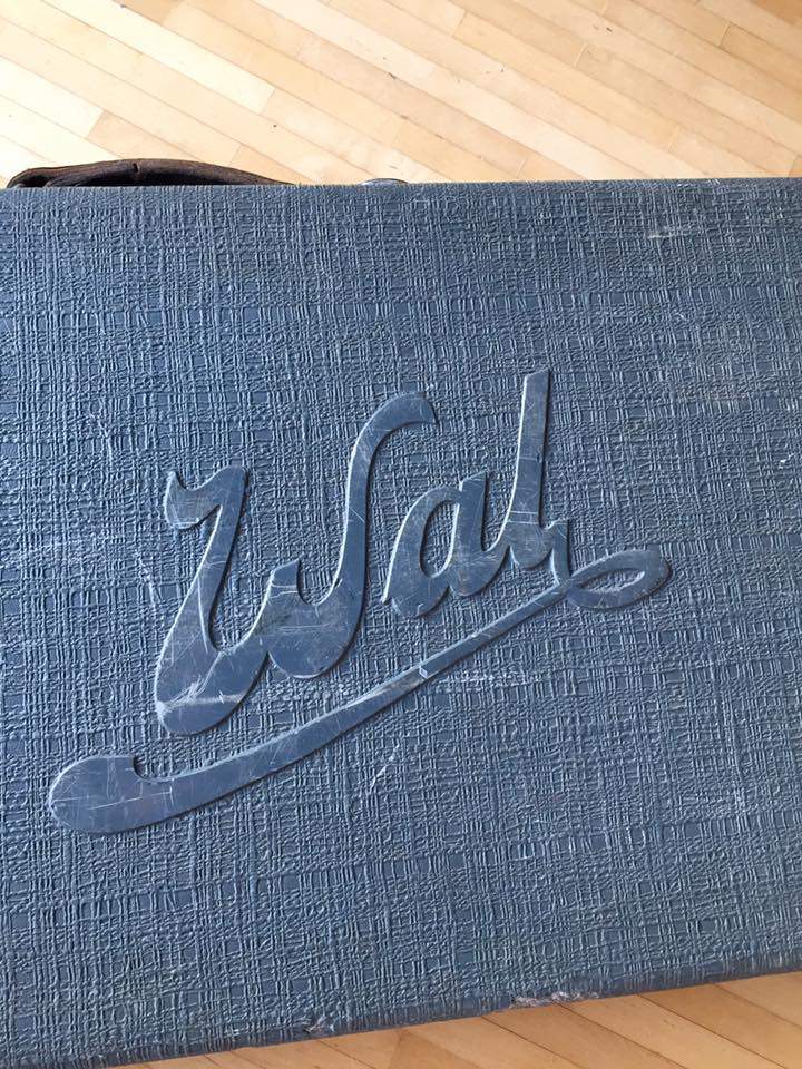 wal2.jpg