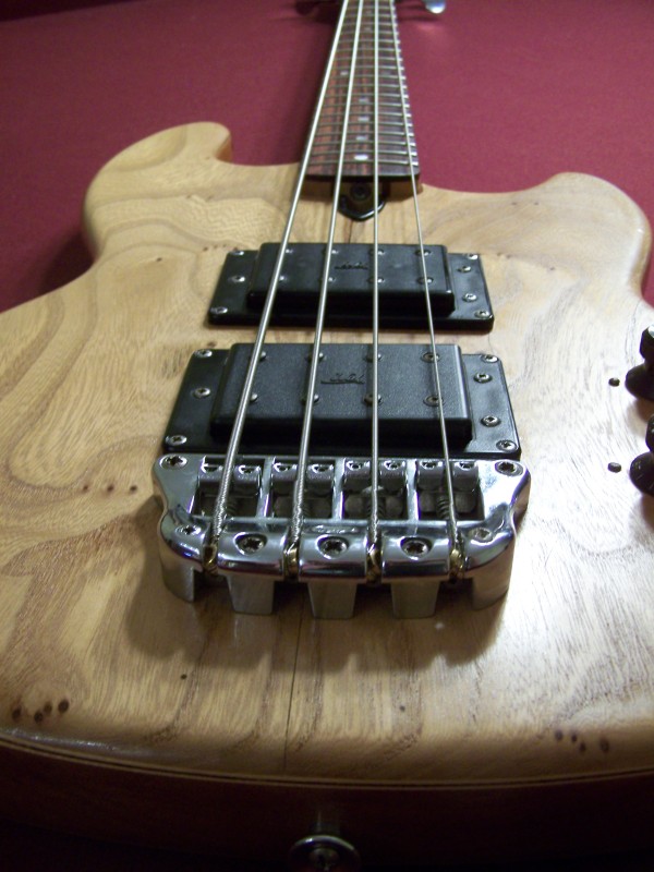 WalBass1981003.jpg