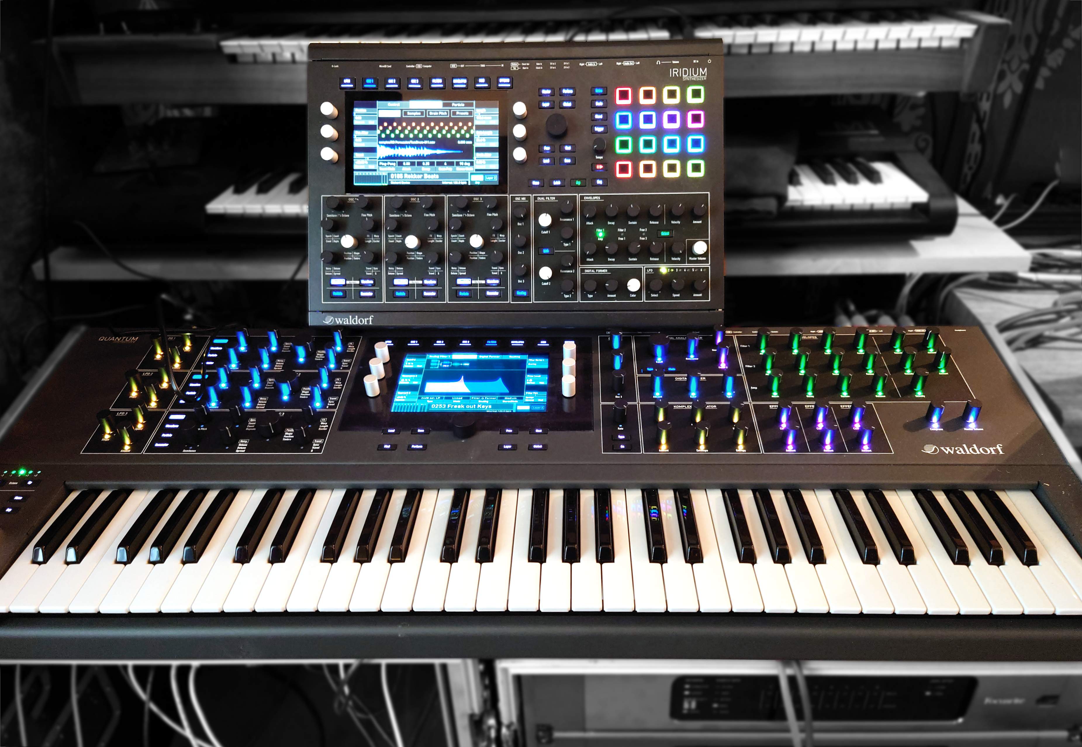 waldorf-quantum-im-studio.jpg