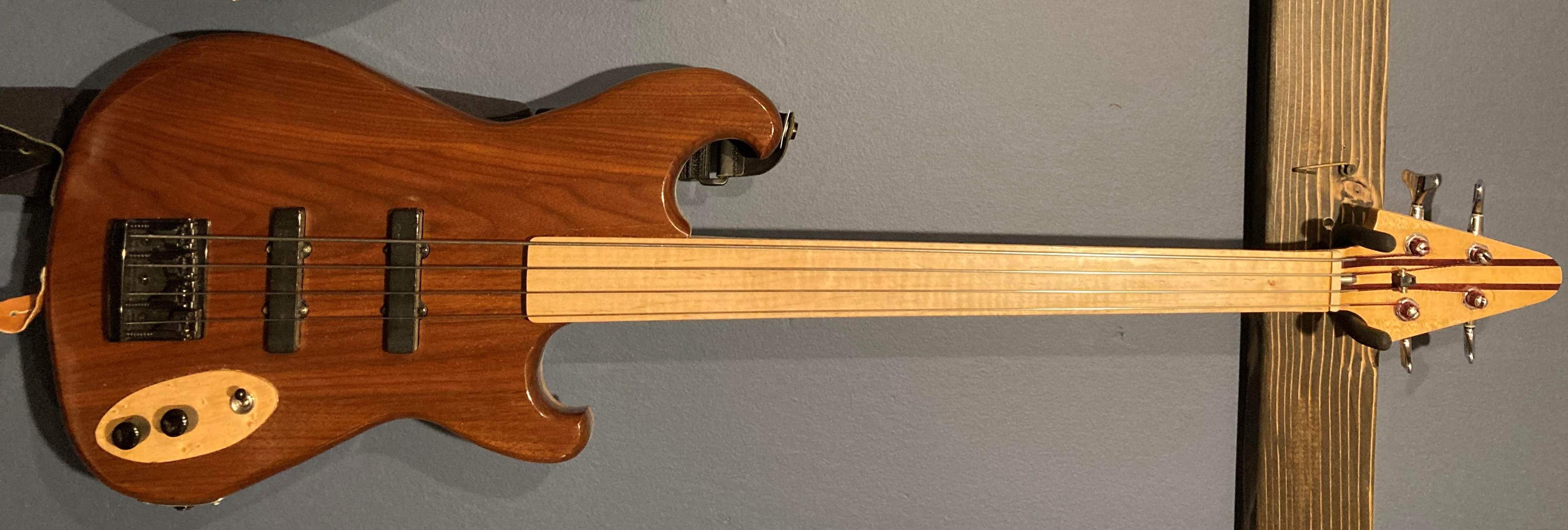 Walnut SS (2).jpg