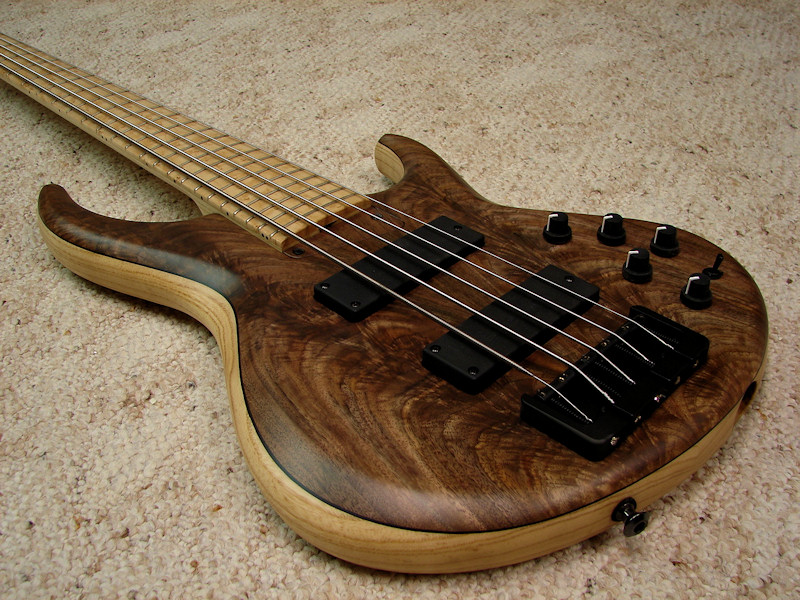 walnut_535_2_07.jpg