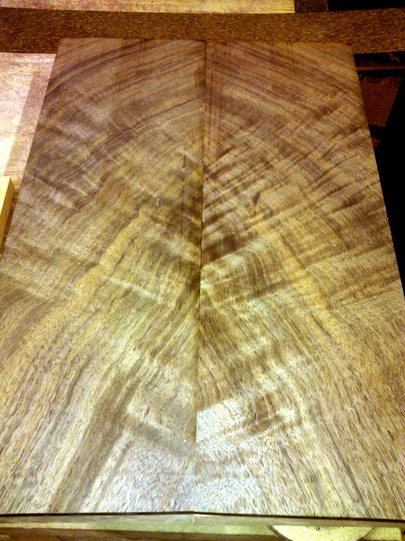 walnut_top_2.jpg