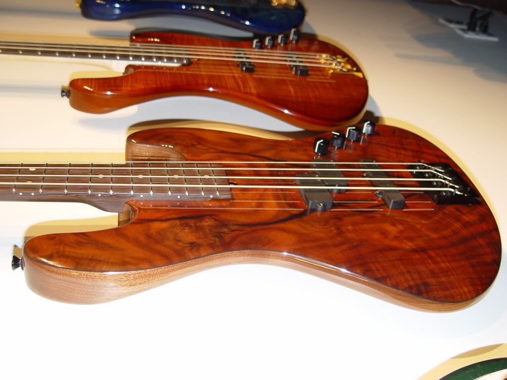 walnutBass005.jpg