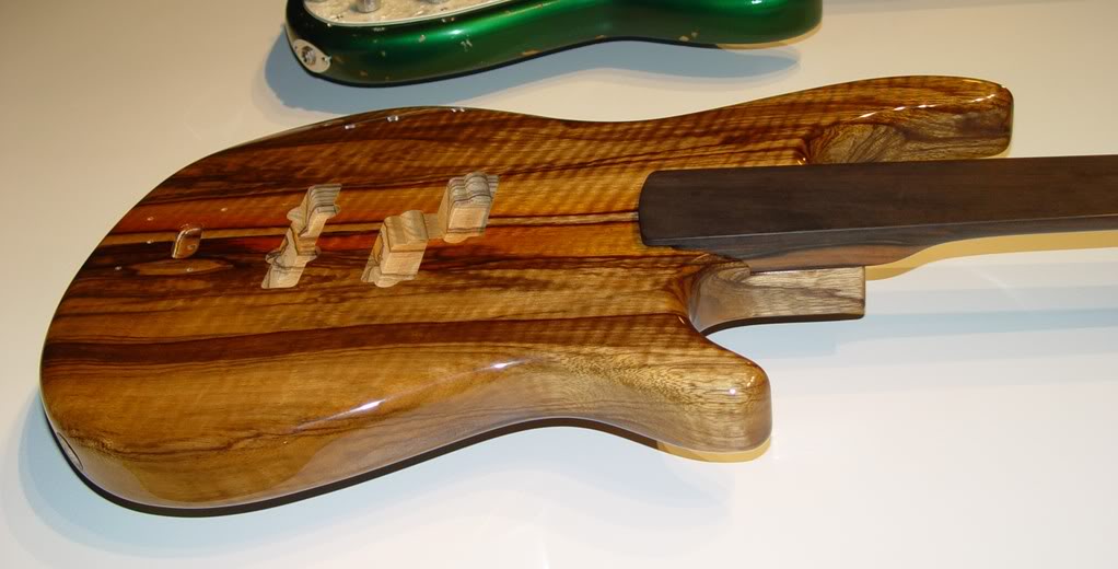 walnutBass018.jpg