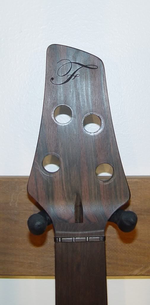 walnutBass021.jpg