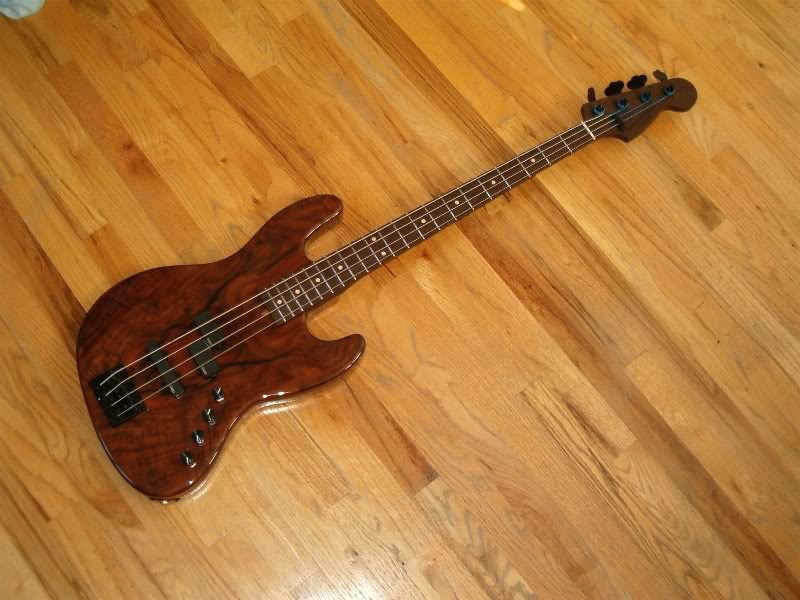 walnutbass2.jpg