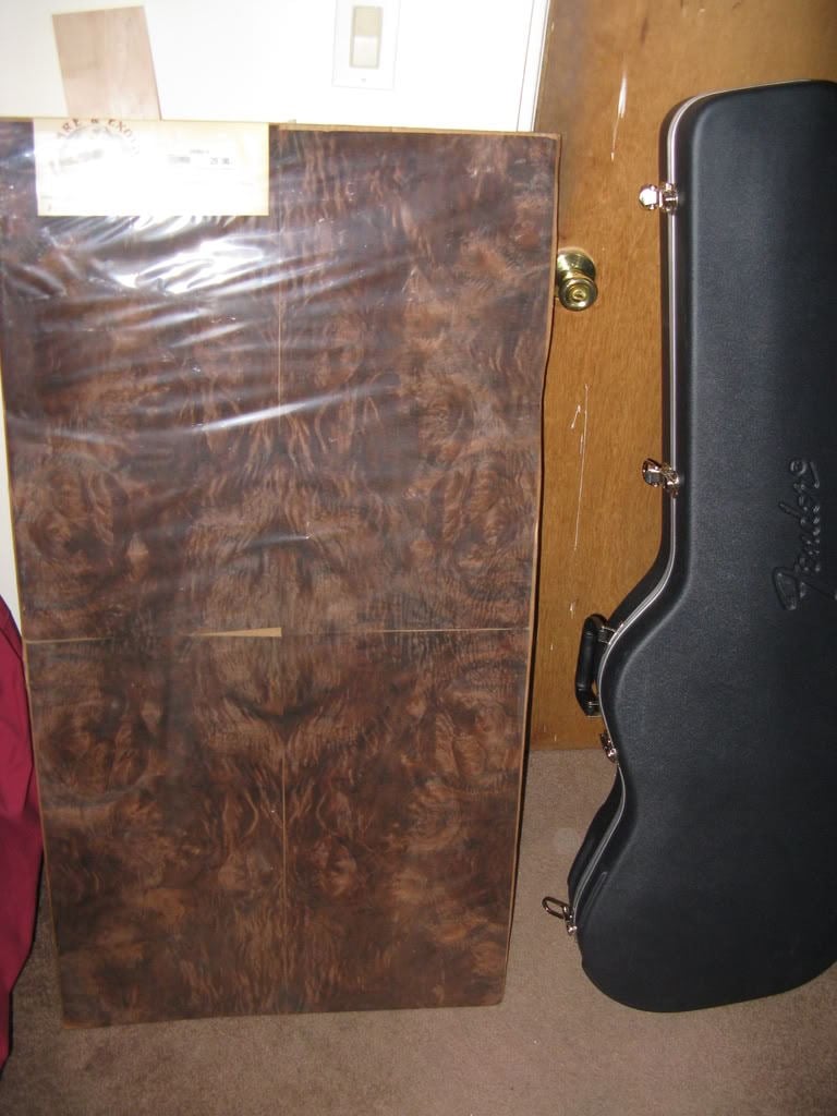 WalnutVeneer002.jpg