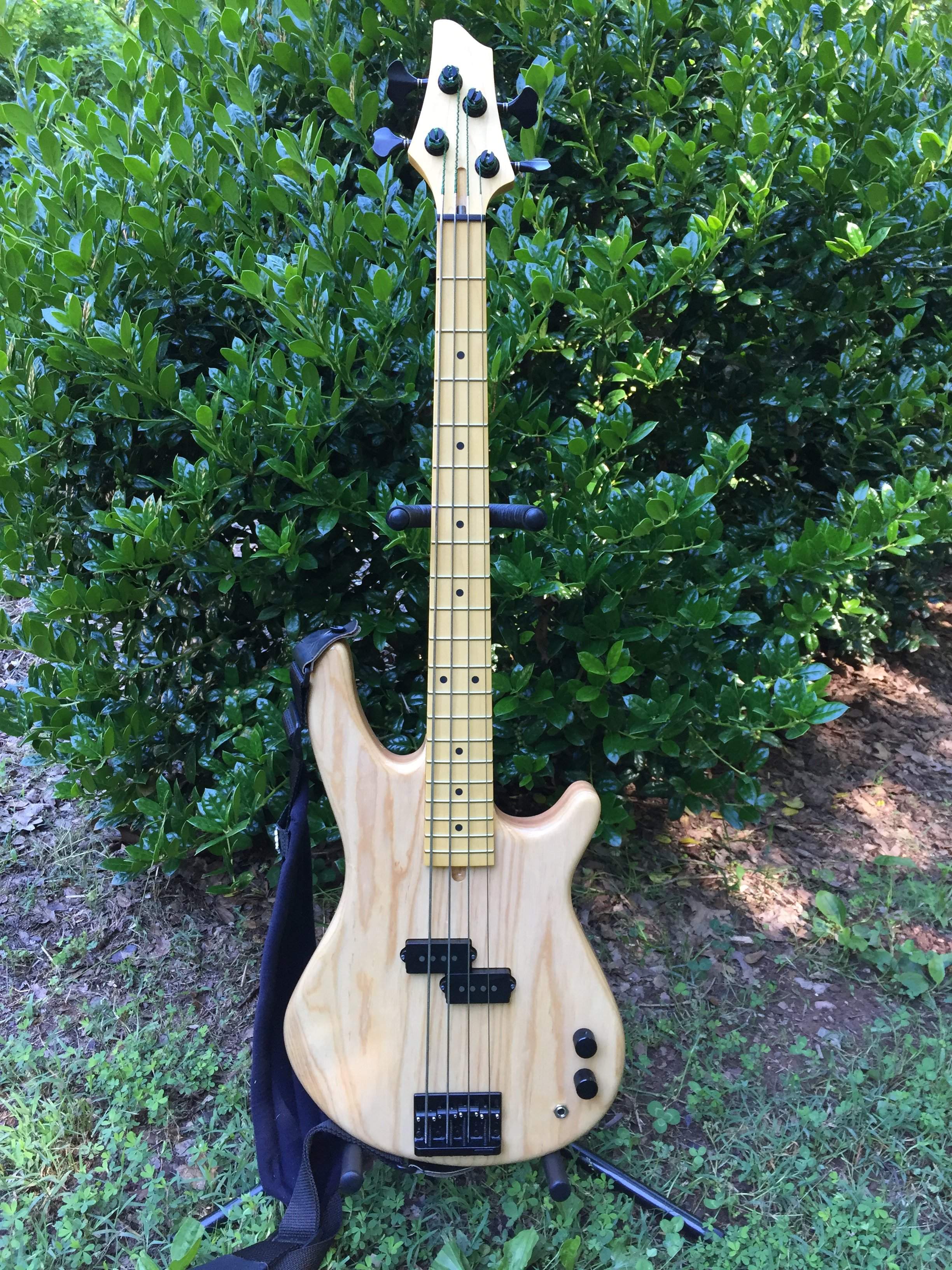 Warmoth G4 Short Scale.JPG