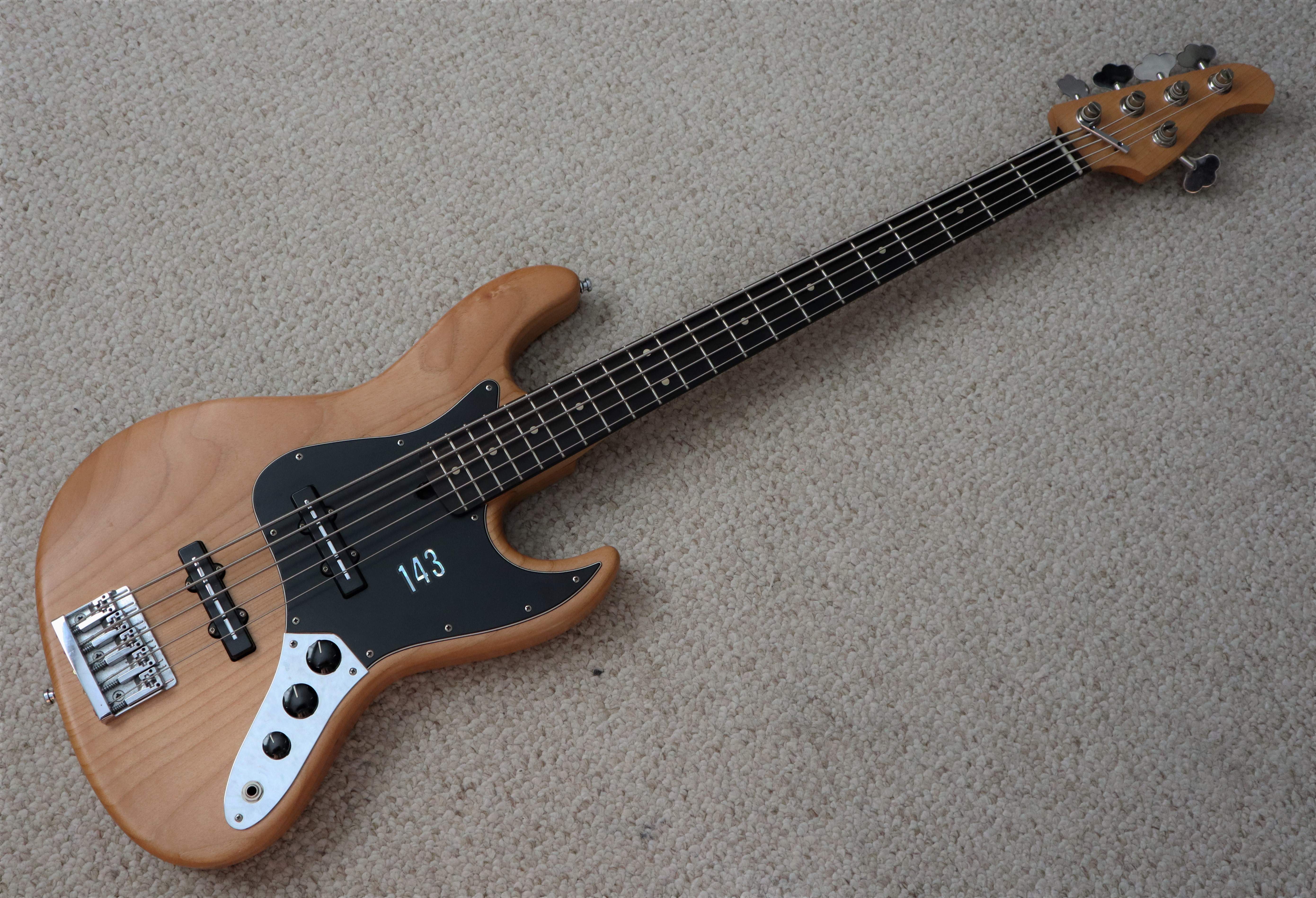 Warmoth Jazz 5.JPG