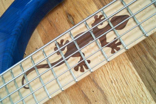 Warmoth_Gecko_Inlay.jpg